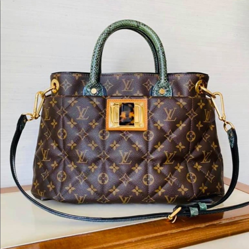 Auth Ltd Edition: Etoile MM in Python/Ostrich